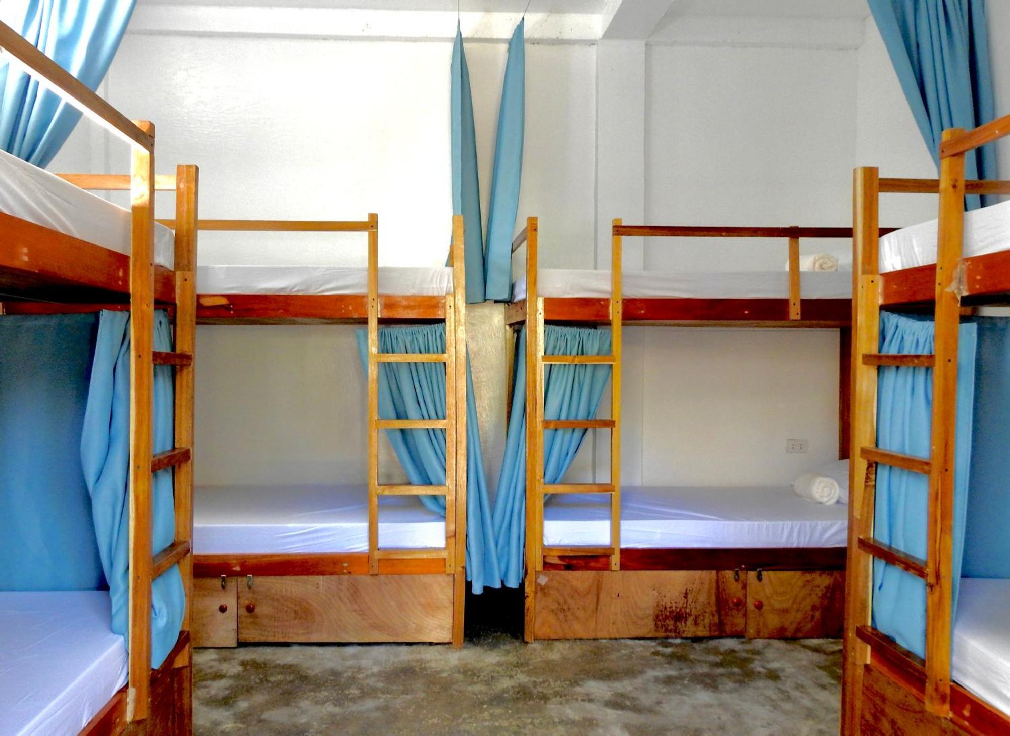 Three Little Birds Surf Hostel General Luna  Camera foto
